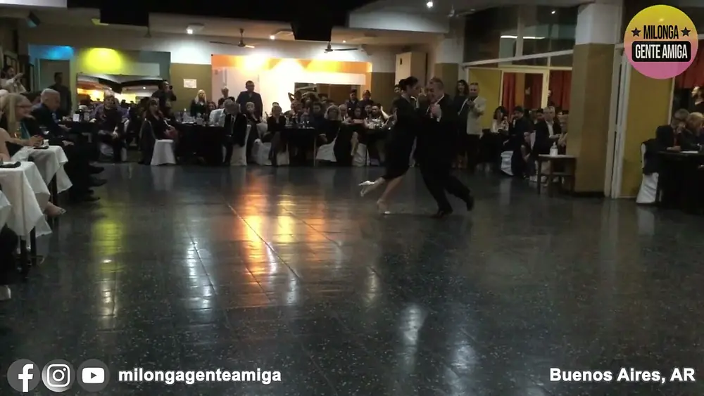 Video thumbnail for Natalia Hills baila con Hernan Alvarez Prieto - Milonga Gente Amiga 2022