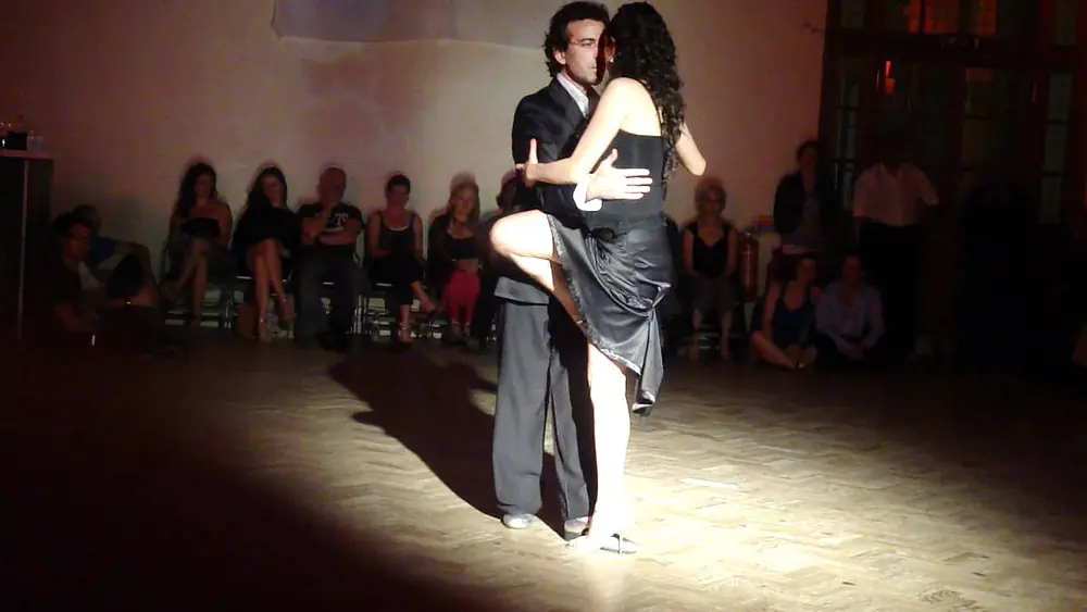 Video thumbnail for Pablo Inza y Mariana Dragone Negracha July 2012 1.MP4