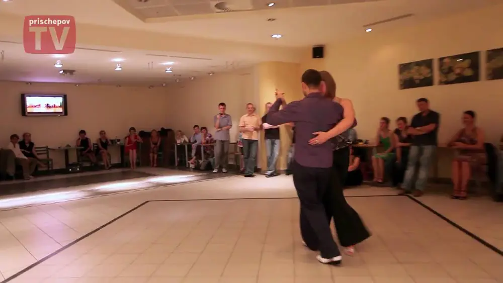 Video thumbnail for Alexander Krupnikov and Irina Shashkina, Russia, Moscow, Milonga in "Romanov Dvor 2", 18.06.2010 3