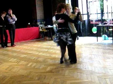 Video thumbnail for Lizelot de Stigter and Mirjam Diedrich, tango básico, Scala