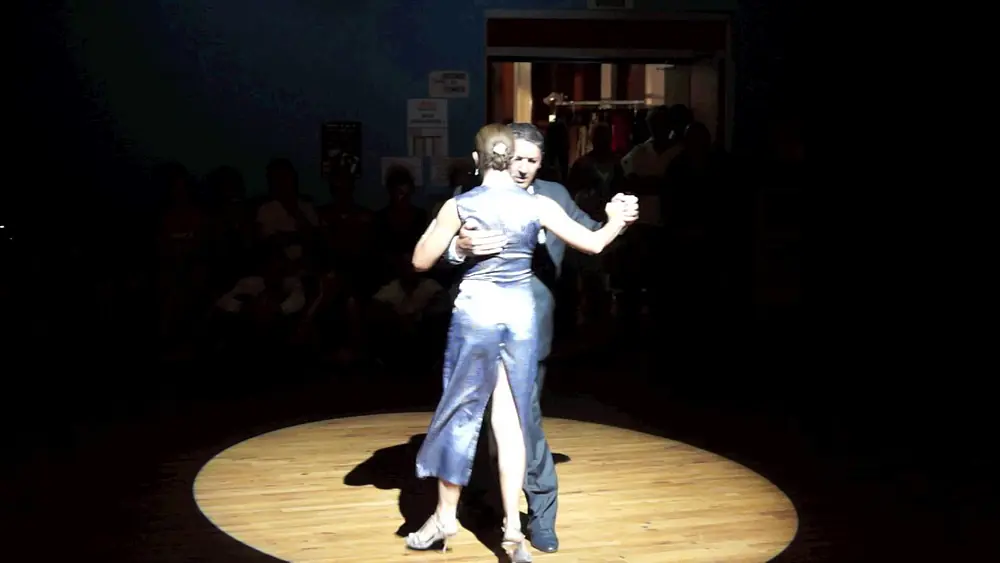 Video thumbnail for Sandra Messina & Ricardo Calvo - Limouzi Tango Festival 2017 - Tango A Vivre Limoges