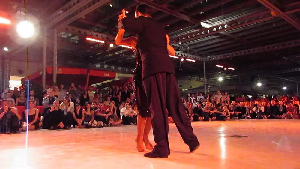 Video thumbnail for Esteban Moreno & Claudia Codega 13° Torino Tango Festival 30 3 2103 2-3