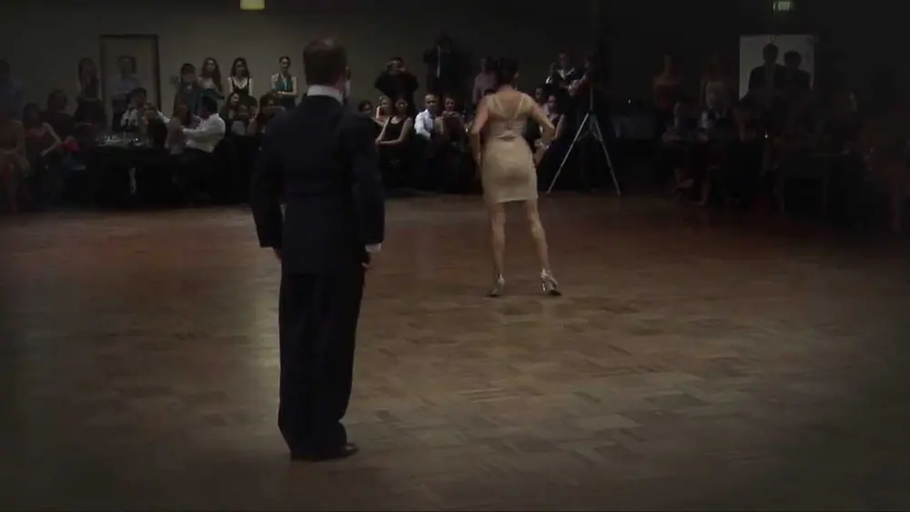 Video thumbnail for Sebastian Missé y Andrea Reyero - Sydney Tango Salon Festival 2011 - Milonga de Gala - Dance 5