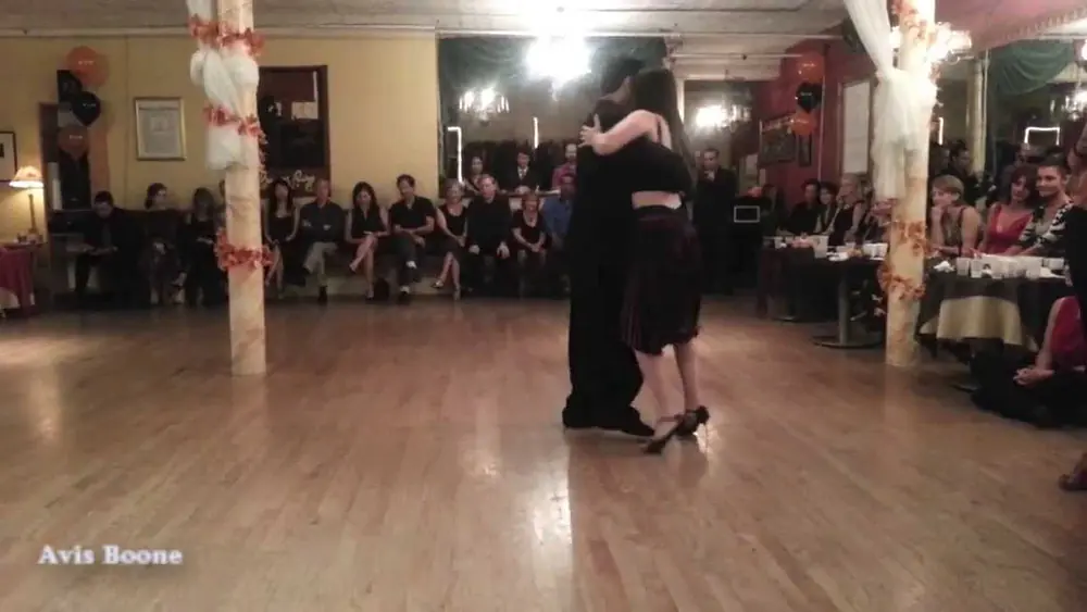 Video thumbnail for Leandro Capparelli & Sol Alzamora (Milonga)