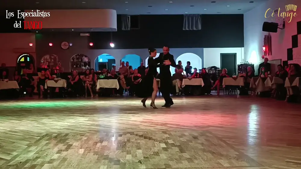 Video thumbnail for Barbara Ferreyra y Agustin Agnez @ C'è Tango al Majestic, Napoli 2023_4/4