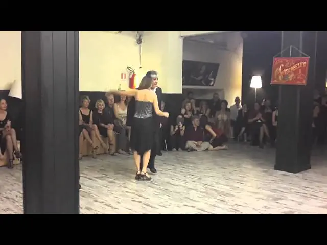 Video thumbnail for Osvaldo Roldan e Annamaria Ferrara a Cascabelito 27 febb 2015