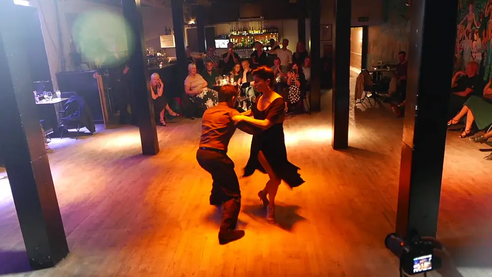 Video thumbnail for Mariela Sametband & Guillamo Barrionuevo (4/4)