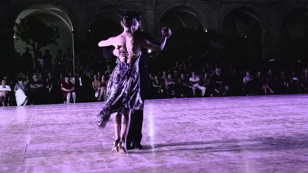 Video thumbnail for Adrian Veredice y Alejandra Hobert - Catania Tango Festival 2013 - "Tango Suite Show" - Video 1-2
