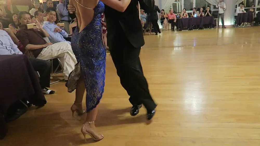 Video thumbnail for Laila y Leandro Oliver - Hk 2016 Farewell milonga 2/4