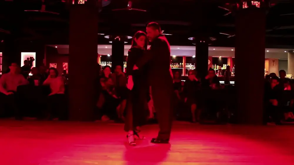 Video thumbnail for María Inés Bogado y Roberto Zuccarino - A mis viejos - Troilo
