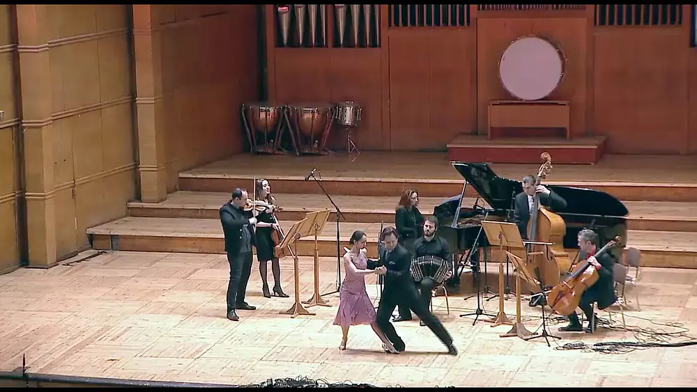 Video thumbnail for LAOKOONTANGO feat. Quarto Quartet, Maria Martinova & Matias Gonzalez - La Cumparsita