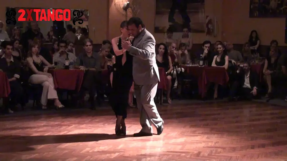 Video thumbnail for Fabian Peralta Lorena Ermocida Tango Recuerdo en Milonga Parakultural dic 2011