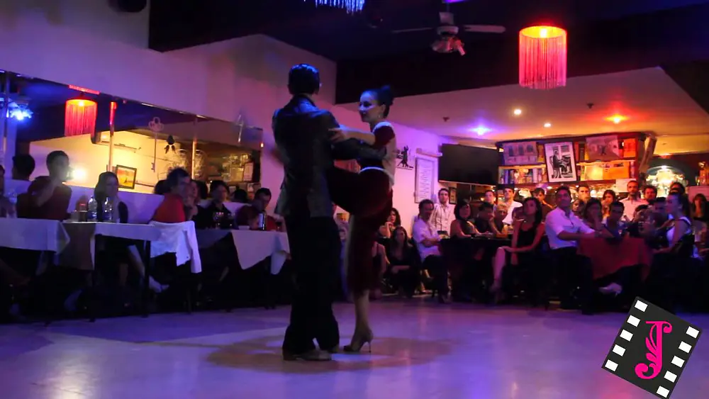 Video thumbnail for SOL CERQUIDES Y FERNANDO GRACIA en TANGO CLUB MILONGA 01