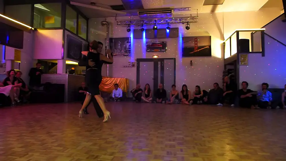 Video thumbnail for Noelia Hurtado y Carlitos Espinoza - Tango 3 -   Lyon 2014
