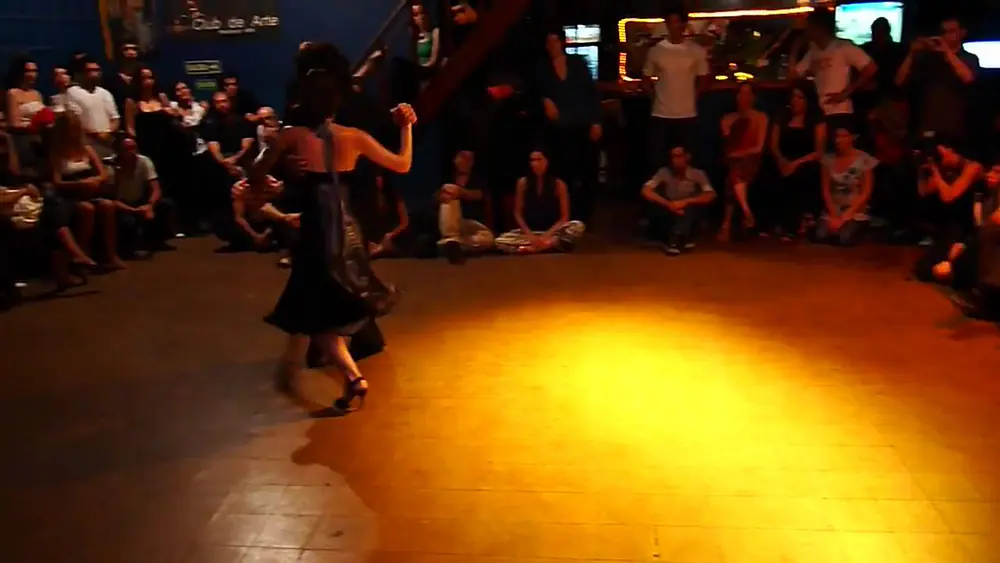 Video thumbnail for Federico Naveira & Inés Muzzopappa -  (4/4) El Yeite Tango Club in HD!