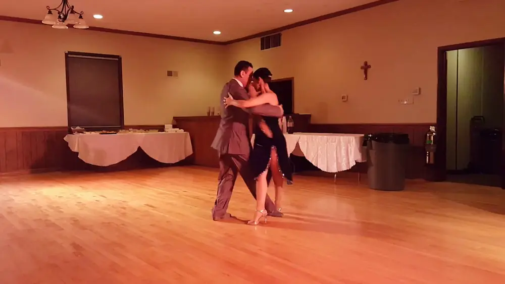 Video thumbnail for Carolina Juarena & Andres Bravo dancing Tango at Taste of Tango