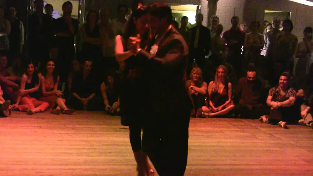 Video thumbnail for Bruxelles Tango 2012 : Roxana Suarez et Christian Marquez dansent le tango sur Ulysse de Ridan