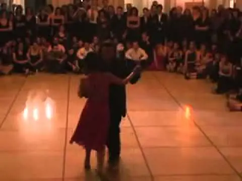 Video thumbnail for Chicho Frumboli y Juana Sepulveda a Palermo il 22 05 10   El Flete   D'Arienzo 05