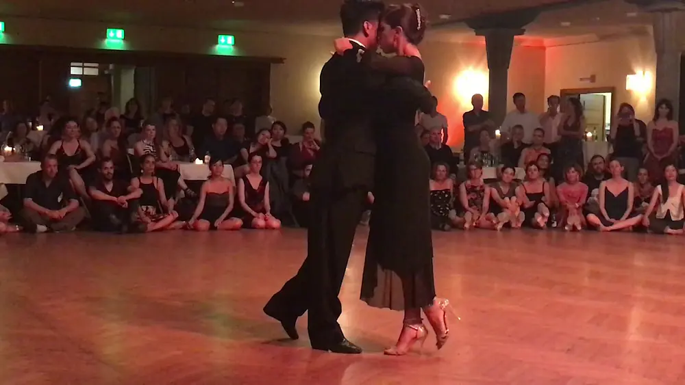 Video thumbnail for 2018 Zürich Festivalito   Roxana Suarez y Sebastian Achaval (4 / 4)