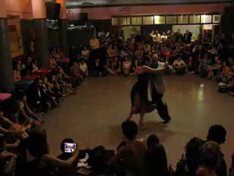 Video thumbnail for VIRGINIA PANDOLFI y SANTIAGO CASTRO en Viva La Pepa! Milonga. Mujercitas Tango Festival (2/2)