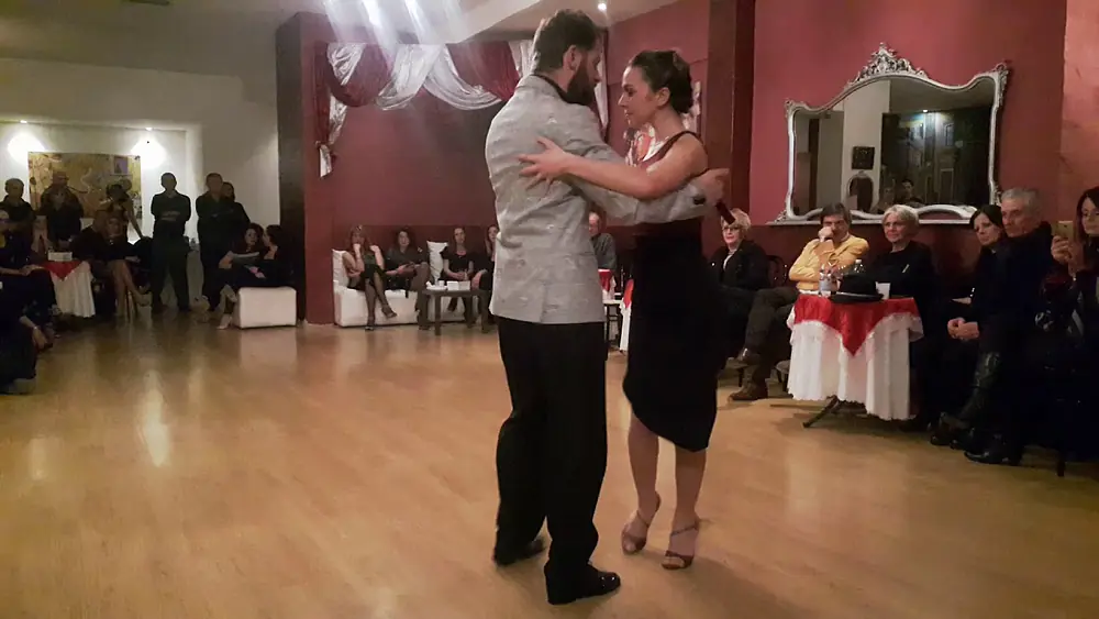 Video thumbnail for Esibizione di Domenico Benvenuto​ e Rachele Morelli​ in Tu Olvido di Juan D'Arienzo al QUATER​