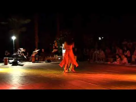 Video thumbnail for 2007 4° Milongueando Tango Festival Daniel Montaño e Francesca del Buono ballano "Vi Luz Y Subi"