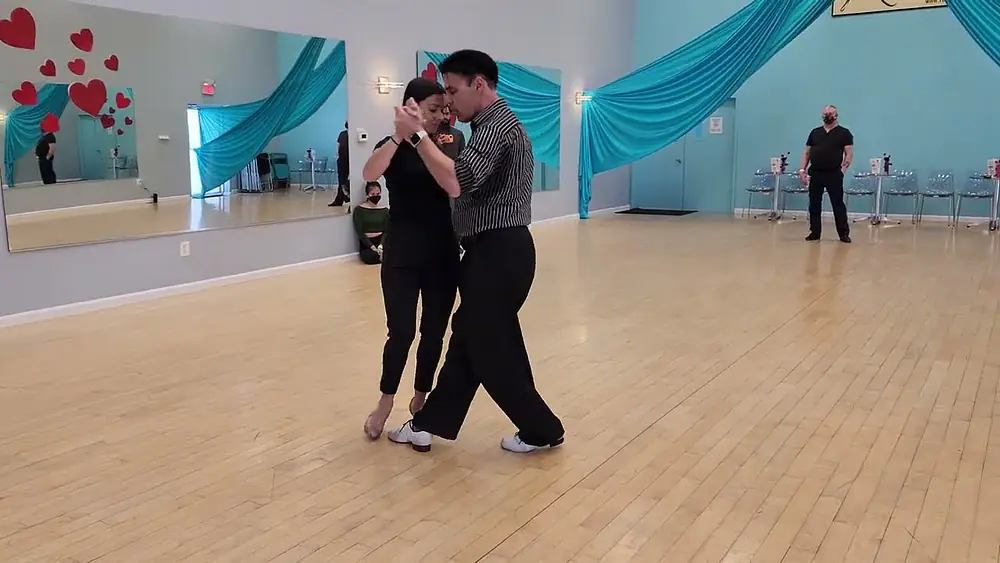 Video thumbnail for Argentine tango workshop - Barridas/Sweeps: Junior Cervila & Guadalupe Garcia - Adiós Corazón