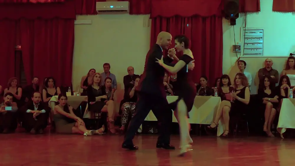 Video thumbnail for Selen Sürek & Alper Ergökmen, Amurado (Winter Tango Napoli 2016, 2/3)