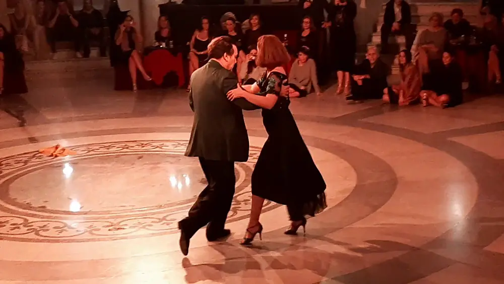 Video thumbnail for Esibizione di Chicho Photos Frumboli e Juana Sepulveda in Rie Payaso Juan D'Arienzo