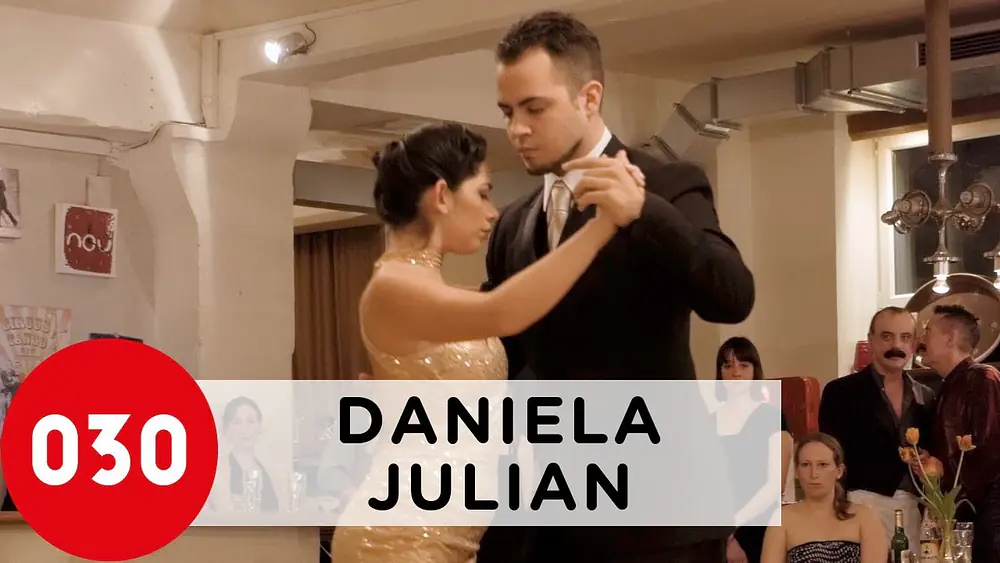 Video thumbnail for Daniela Barria and Julian Vilardo – Una vez
