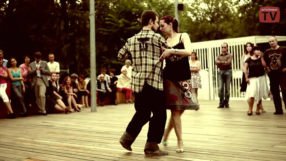 Video thumbnail for Krupnikov Alexander - Ekaterina Lebedeva, Russia, Moscow, Prischepov Milonga - Open Air 01.07.2012