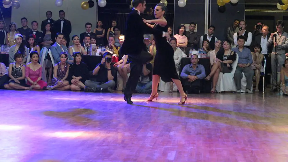 Video thumbnail for Neri Piliu & Yanina Quinones 2/3 at Singapore International Tango Festival