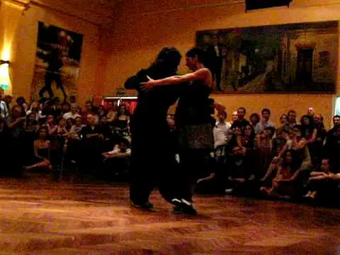 Video thumbnail for Gaston Torelli y Moira Castellano 04