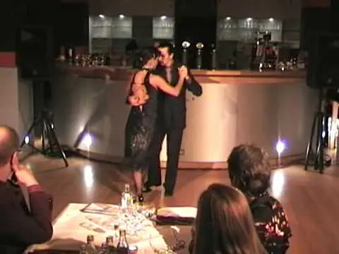 Video thumbnail for Ezequiel Sanucci & Gabriela Pereira- Tú... el cielo y tú (Traditional Tango)