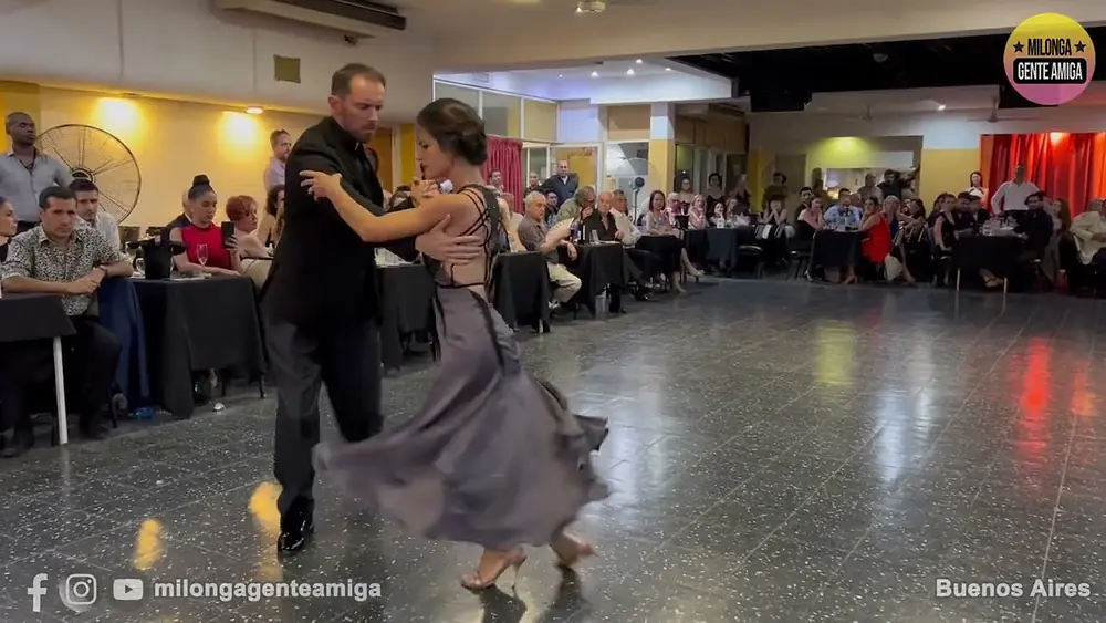 Video thumbnail for Camila Ameglio y René-Marie Meignan  - Milonga Gente Amiga - 29/ENE/2023 (1/2)