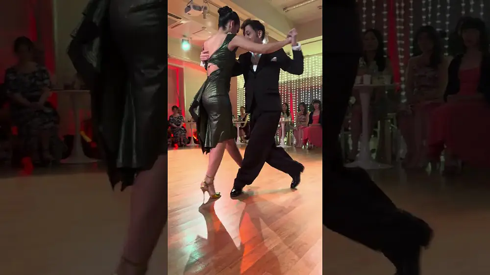 Video thumbnail for Yanina Quiñones&Neri Piliu :Milonga del '83: 2024in Tokyo