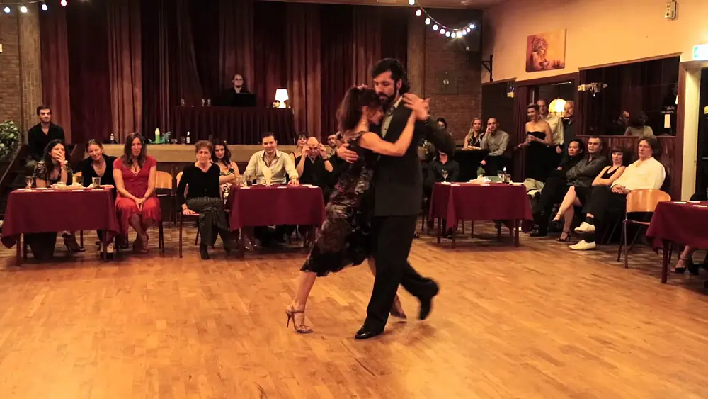 Video thumbnail for Rolando Valdivia and  Claudia Jakobsen  in La Bruja Amsterdam ( Improv Performance ) Tango.