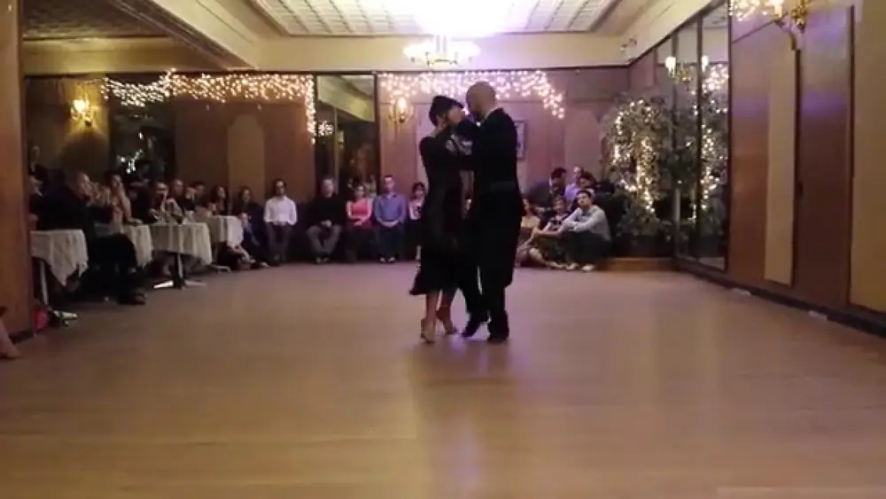 Video thumbnail for Argentine tango: Adriana Salgado & Orlando Reyes - A Magaldi