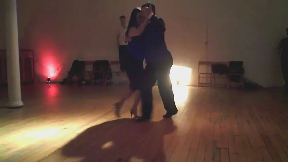 Video thumbnail for Ney Melo & Elina Roldan: Argentine tango - milonga @ Practilonga - Silueta Porteña