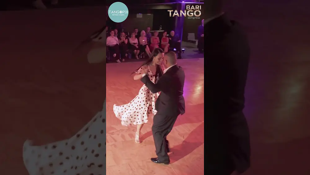 Video thumbnail for BARI TANGO CONGRESS '24 - Carlos Estigarribia & Marina alcalde dance Ricardo Tanturi  Con los amigos