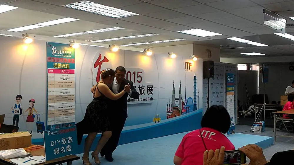 Video thumbnail for Carlos Estigarribia y Laura Sastria song2