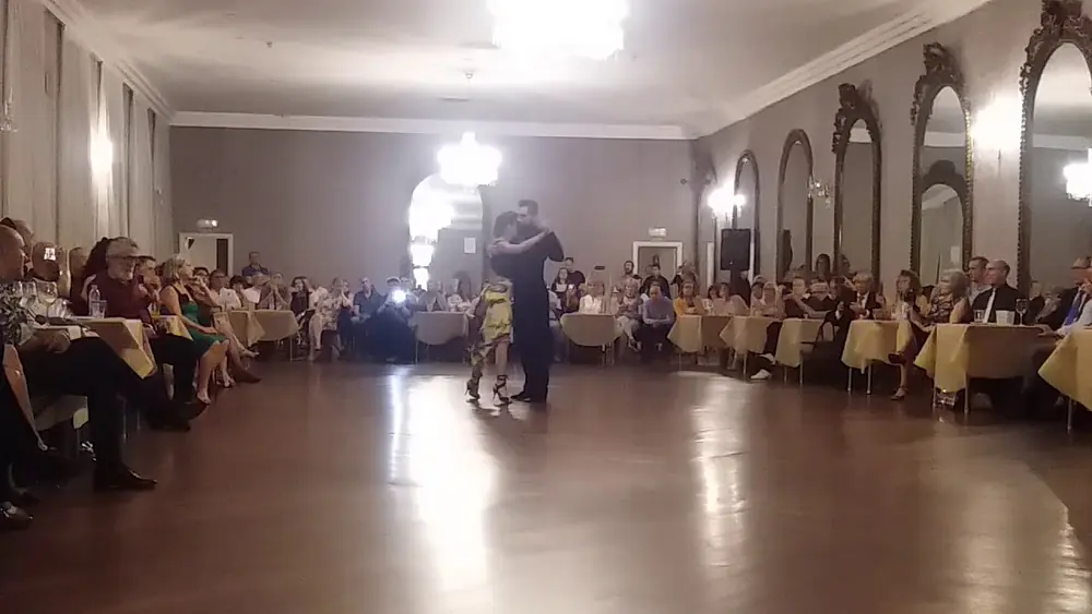 Video thumbnail for Javier Rodriguez e Fátima Vitale dançam Laurenz em Volver 2018