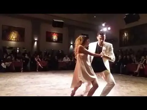 Video thumbnail for Mauro Caiazza y Carolina Giannini 2/2 - Tango Magno 2018