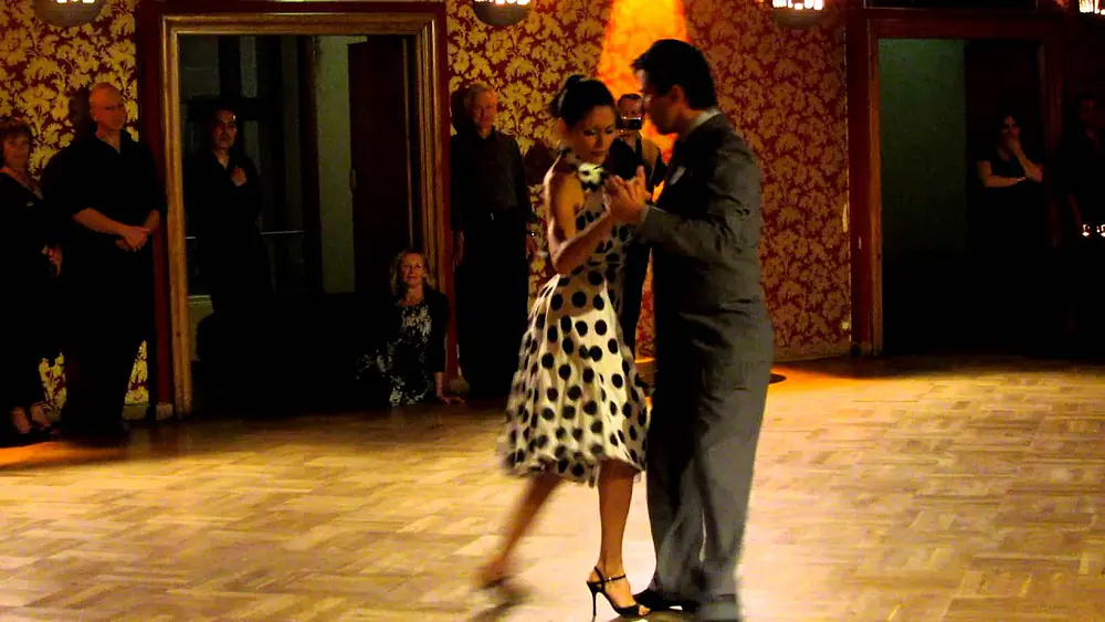Video thumbnail for Leo Calvelli and Eugenia Usandivaras in Stockholm!