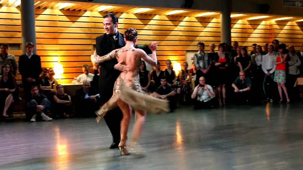 Video thumbnail for Leandro Oliver & Laila Rezk, 3/4, Milonga "Me Gusta", Moscow, Russia, 07.12.2013