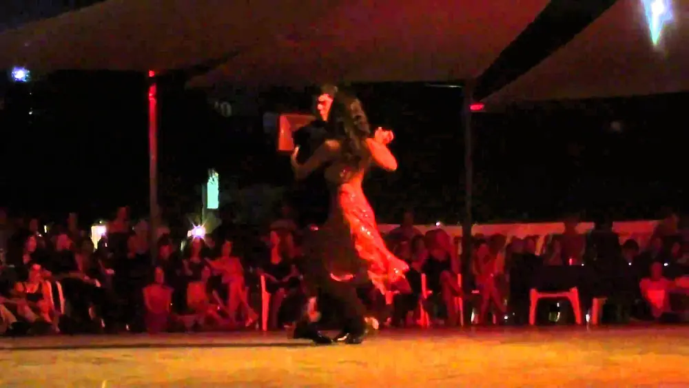 Video thumbnail for Adrian Veredice y Alejandra Hobert - Catania Tango Festival