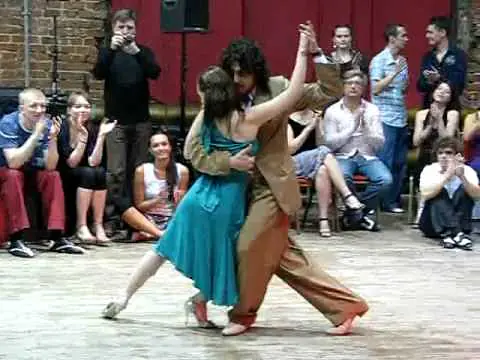 Video thumbnail for Federico Naveira & Ines Muzzopappa 'Trago Amargo'
