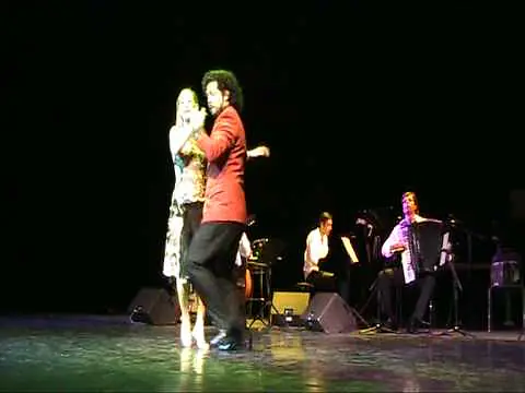 Video thumbnail for Sebastian Arce & Mariana Montes, Soledad Orquesta - "Milonga De mis Tiempos".
