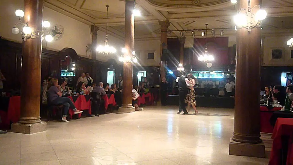 Video thumbnail for RODRIGO PALACIOS-AGUSTINA BERENSTEIN   MILONGA   "REPIQUE  DEL CORAZÓN"