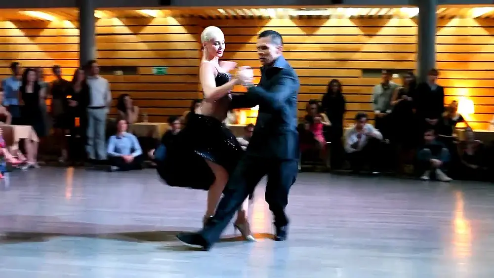 Video thumbnail for Sebastian Arce & Eleonora Kalganova dance Yasmin Levi's Me voy